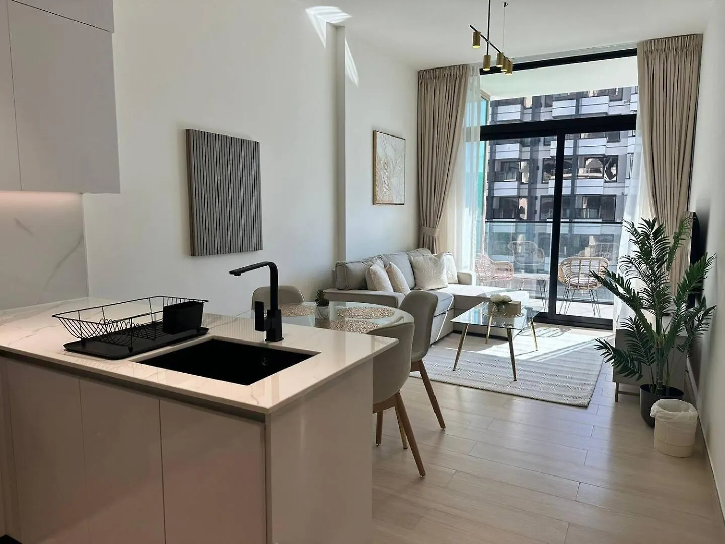 Comfortable 1Br In Jvc Balcony Free Parking Dubai United Arab Emirates